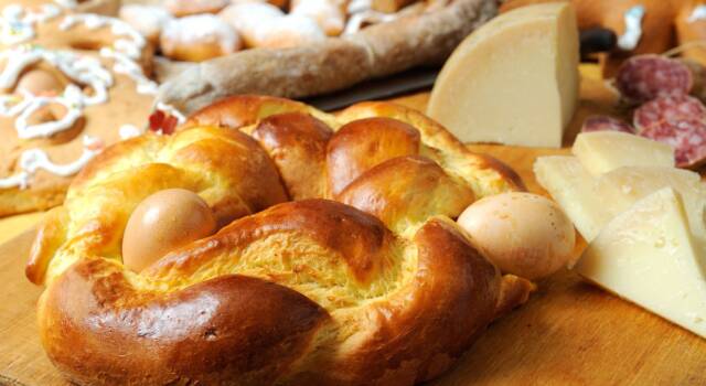 Pane di Pasqua salato: la ricetta golosa da servire sulla tavola delle feste