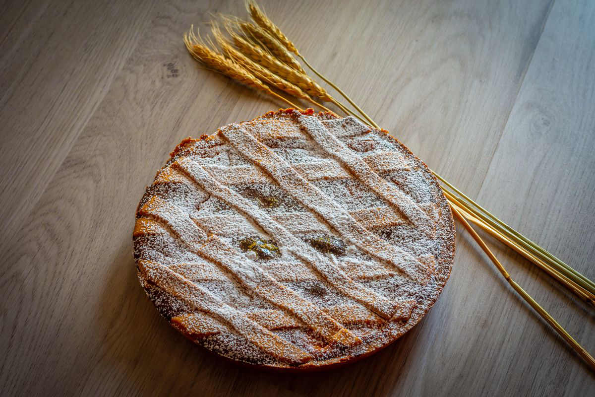 Neapolitan pastry