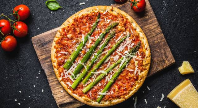 Pizza rustica agli asparagi