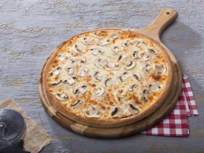 Pizza con funghi e gorgonzola: semplicemente buonissima!