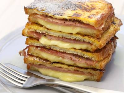 Monte Cristo Sandwich: una vera bontà (con prosciutto e formaggio)!
