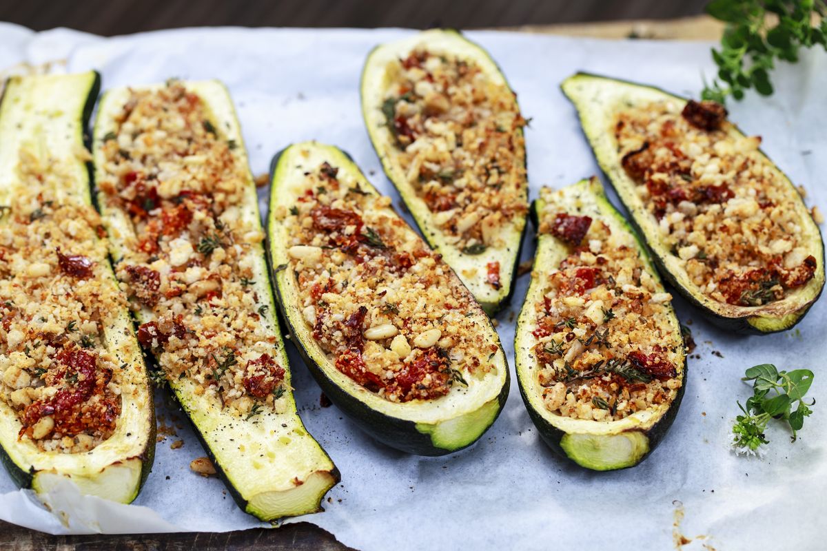 vegan stuffed courgettes