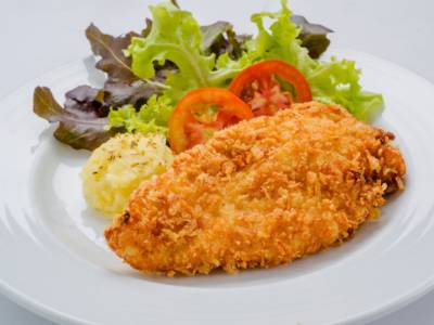 Petto di pollo impanato: alzi la mano chi riesce a resistere a questa bontà!