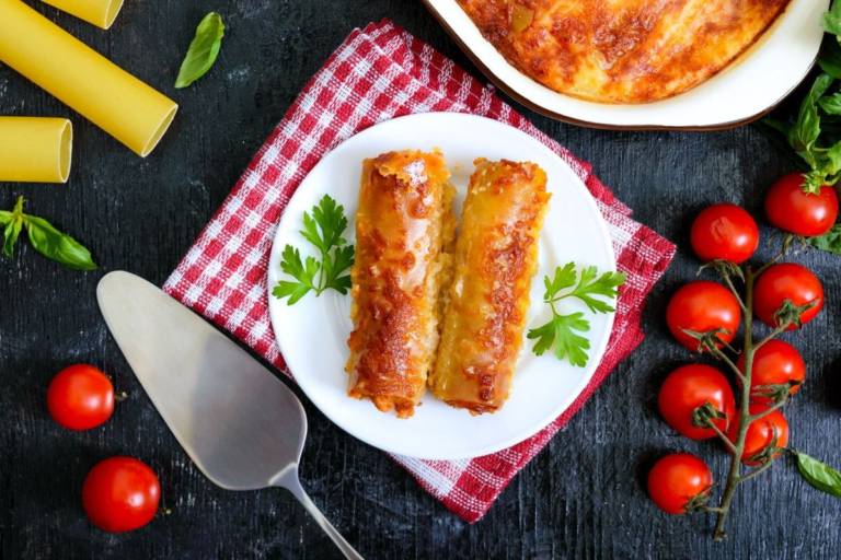 Cannelloni Ripieni Alla Napoletana