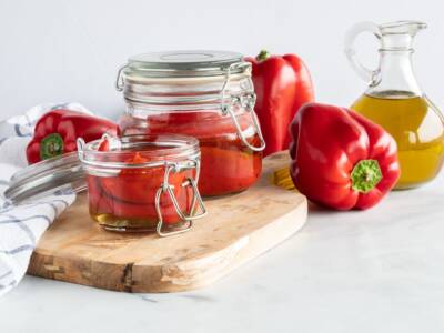 Come conservare i peperoni sott’olio?
