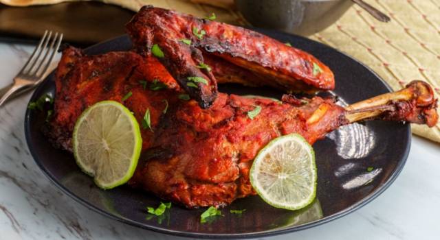 Andiamo alla scoperta della cucina indiana con il pollo tandori