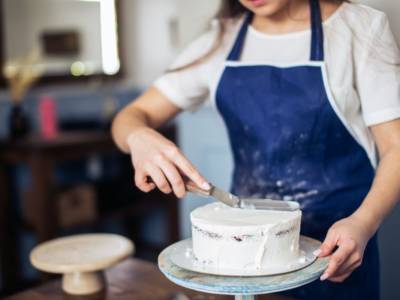 4 modi diversi per stuccare i vostri dolci senza fatica