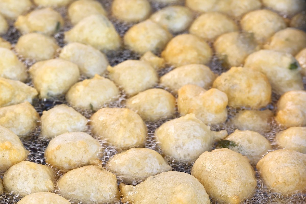 Zeppole di pasta cresciuta