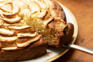 Torta invisibile di mele