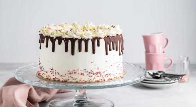 Drip cake: come realizzare la torta più trendy del momento