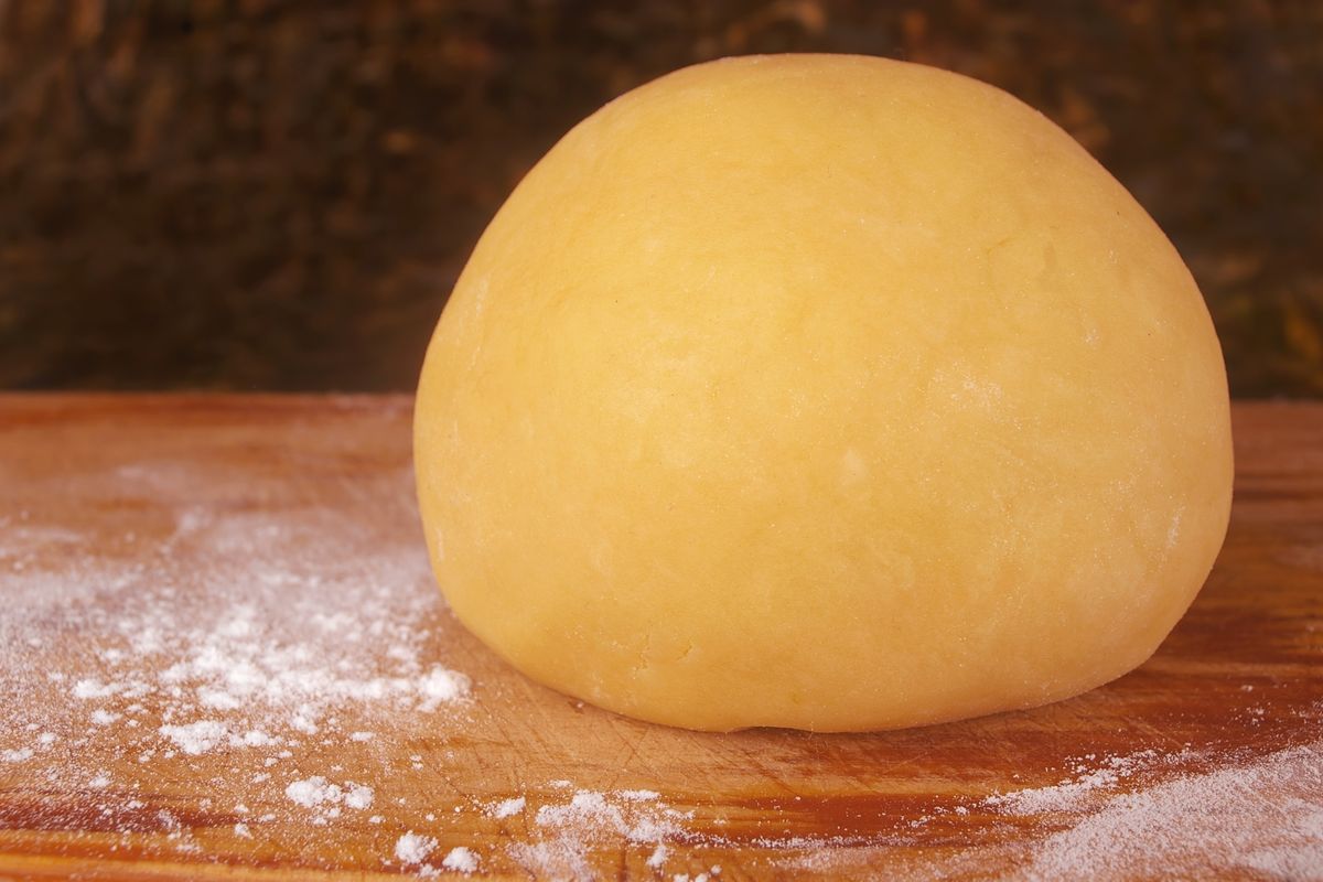 Shortcrust pastry with lard for pastiera