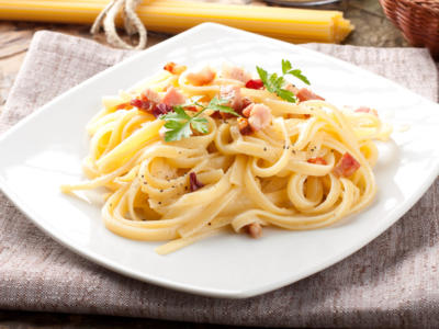 Pasta panna e prosciutto