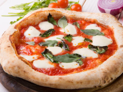 Pizza Sorbillo: la ricetta napoletana a casa vostra