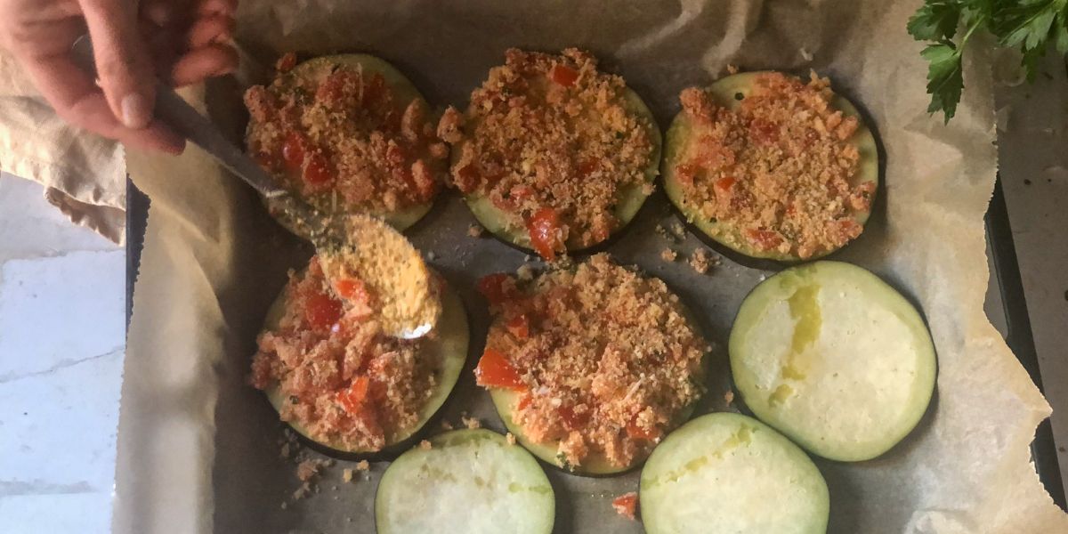 Terminare melanzane gratinate e cuocerle