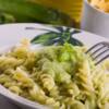 Pasta con il pesto di zucchine