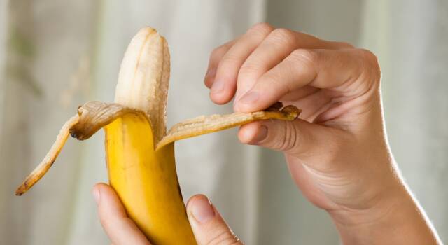 Davvero siete certi di sapere come sbucciare la banana?