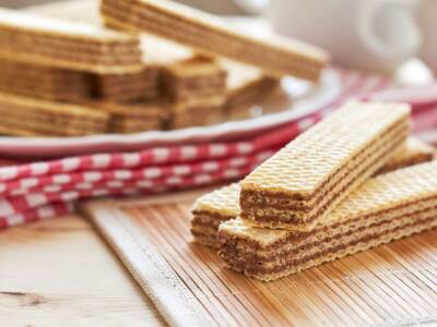 La ricetta dei wafer fatti in casa con e senza piastra