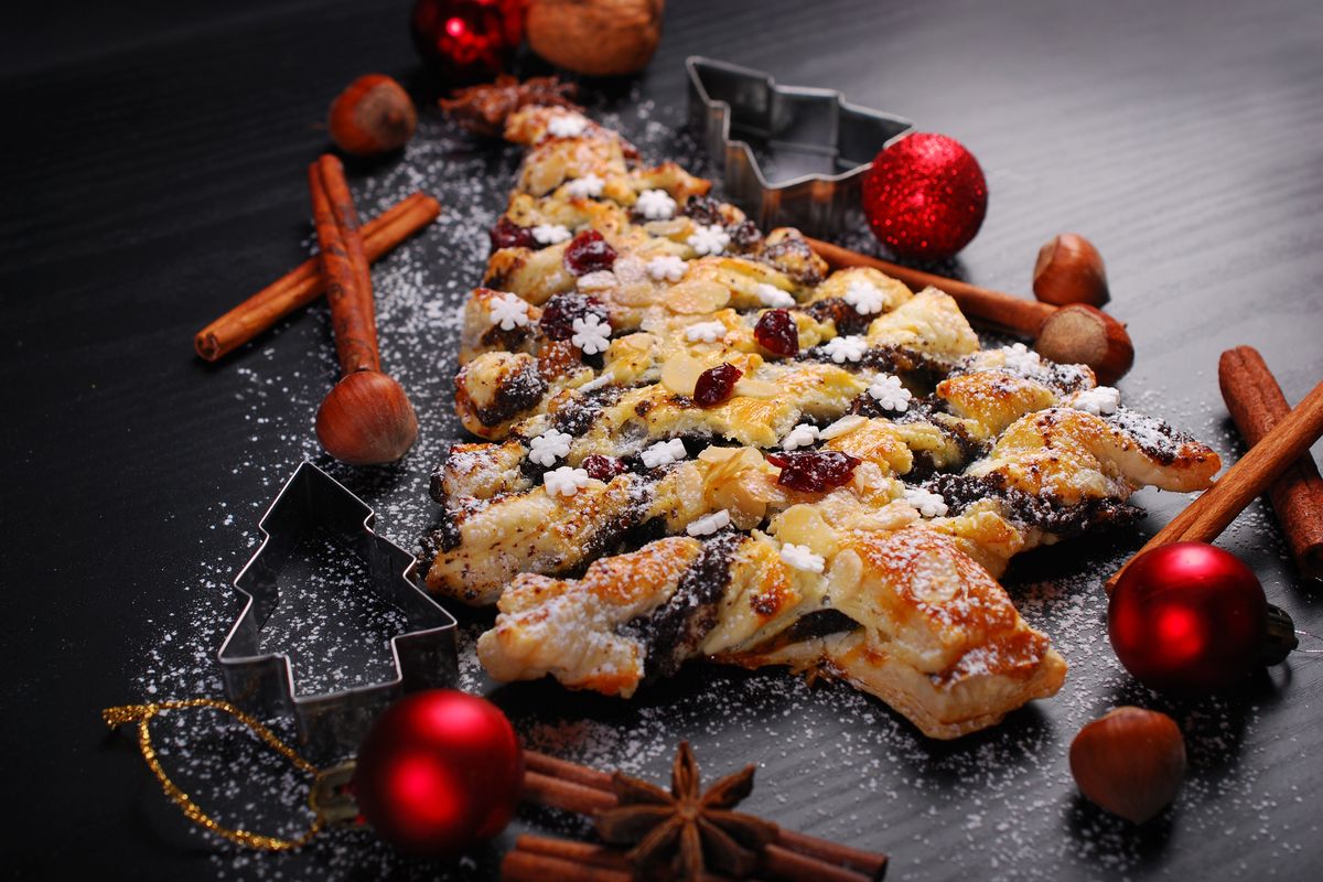 Albero di Natale di pasta sfoglia dolce