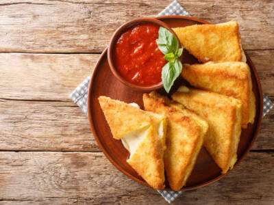 Zucchine in carrozza: la ricetta golosa per un aperitivo croccante!