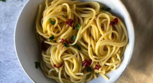 Spaghetti aglio, olio e peperoncino: una ricetta veloce per un piatto perfetto