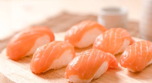 Nigiri al salmone: il sushi a casa tua in pochi passi