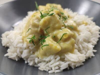 Pollo al curry con riso basmati: la videoricetta del piatto orientale!