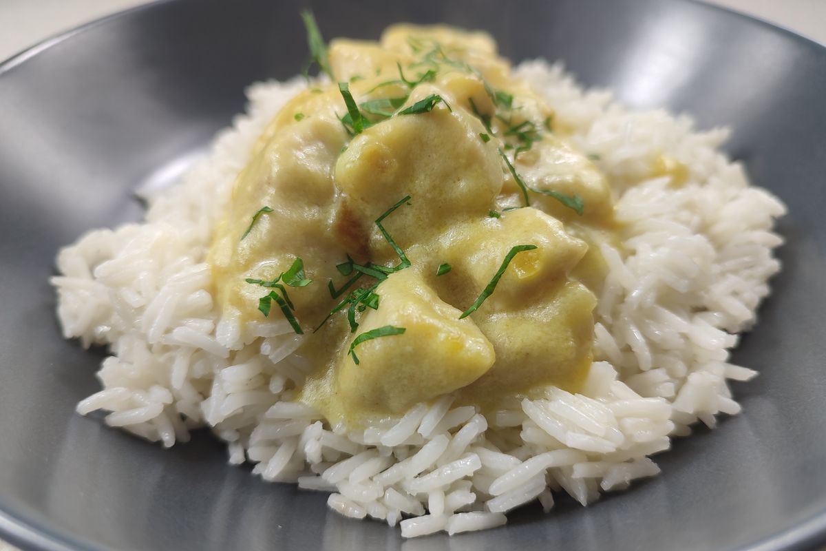 Pollo al curry con riso basmati