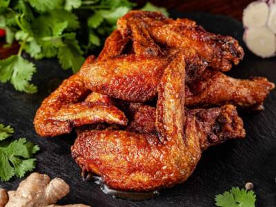 Ali di pollo al forno: la ricetta per renderle super croccanti