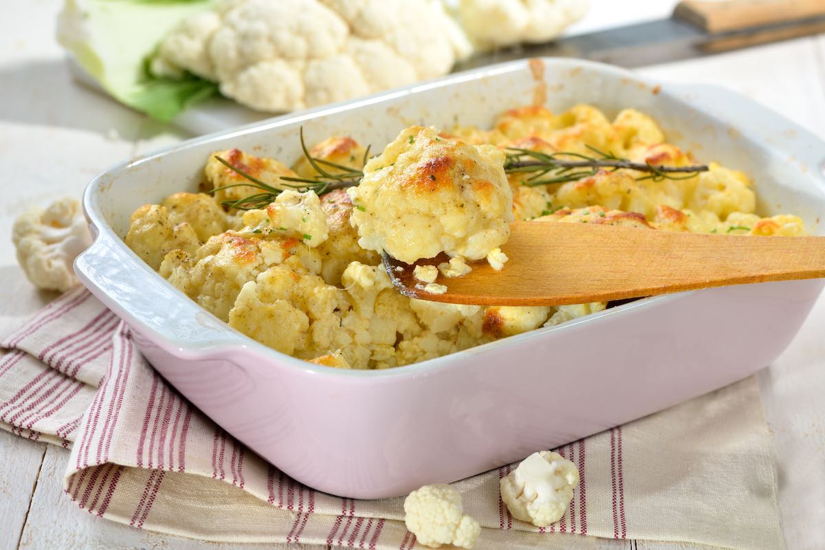 Vegan cauliflower gratin