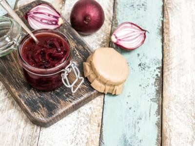 Speciale come poche, è la marmellata di cipolle con il Bimby!