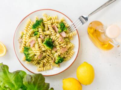Pasta broccoli e tonno: ricetta facile e veloce per un primo da chef