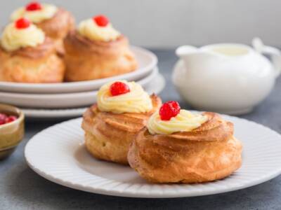 Un dolce magico per la festa del papà: le zeppole vegan al forno