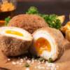 Uova sode ricoperte di carne e fritte: buone le scotch eggs!