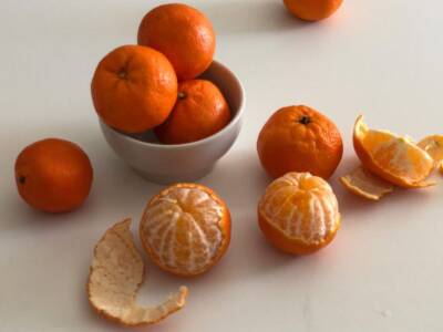 Uno, nessuno, mille modi per riciclare le bucce di mandarino con i nostri “video consigli”