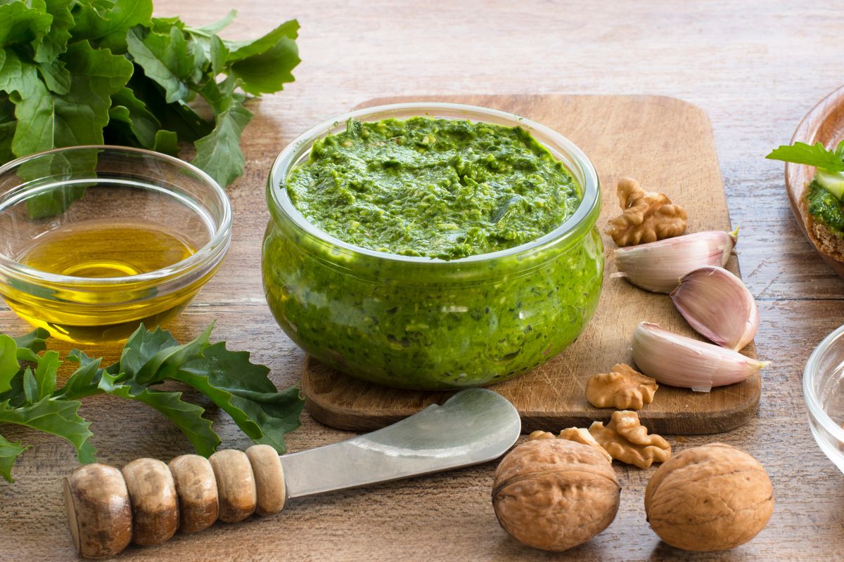 Pesto di rucola e noci