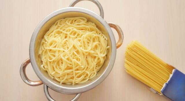 Il segreto per cucinare la pasta in anticipo, senza farla scuocere!