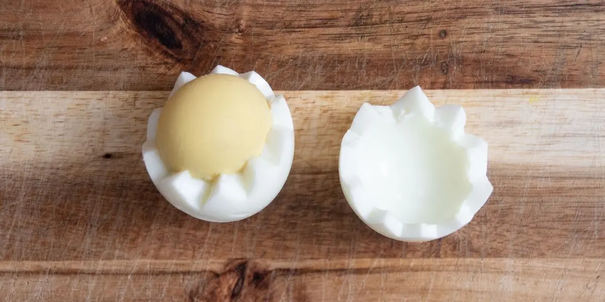 Uova sode a forma di pulcino: la ricetta dell'antipasto pasquale sfizioso e  originale