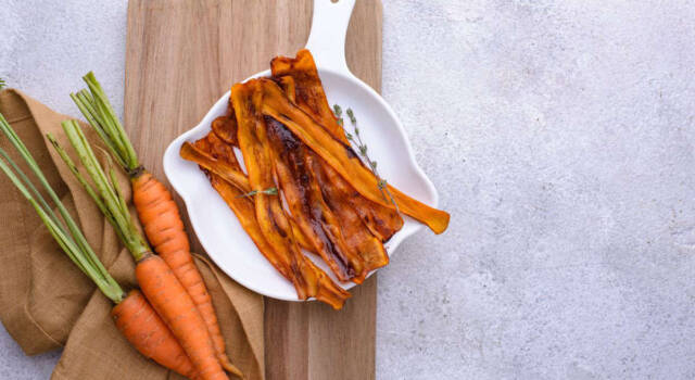 Come preparare un finto bacon a base di carote