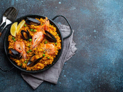 Di mare, di carne o mista: voi come festeggiate la Giornata della Paella?