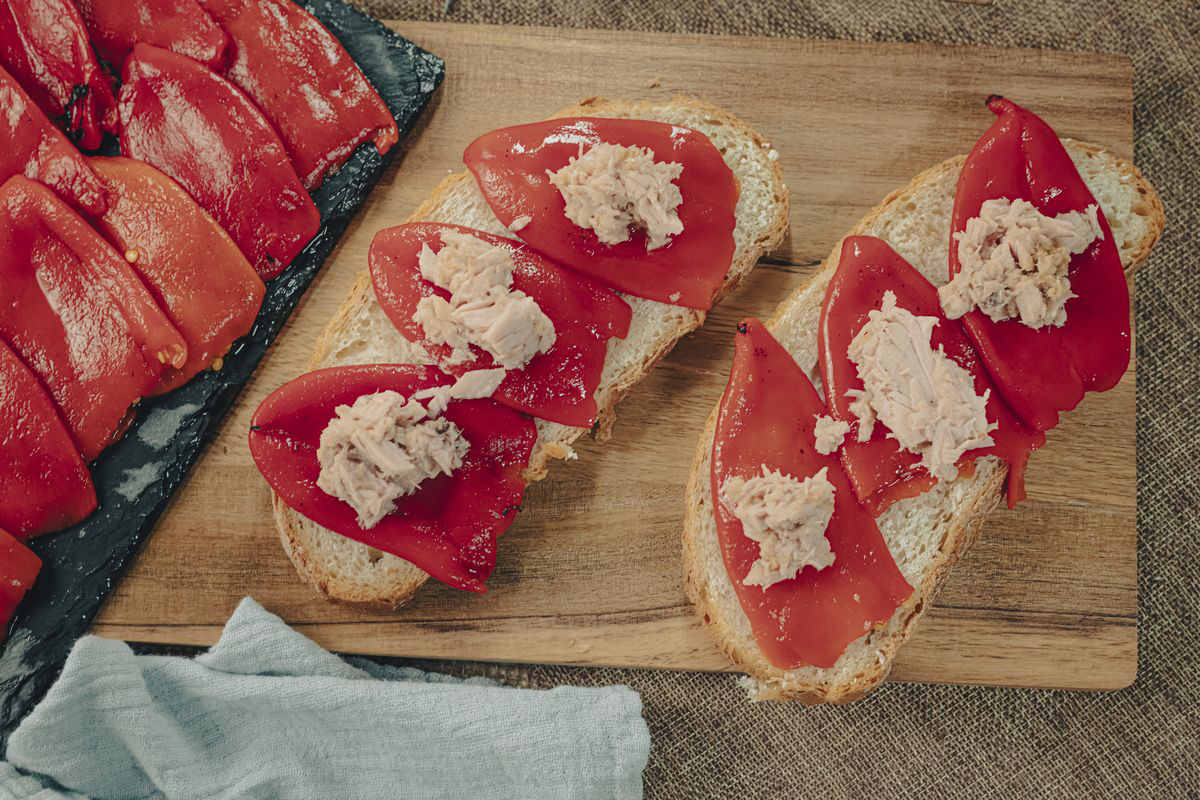 Crostini with tuna