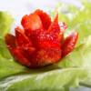 Roselline di fragole: la decorazione perfetta per i vostri dolci