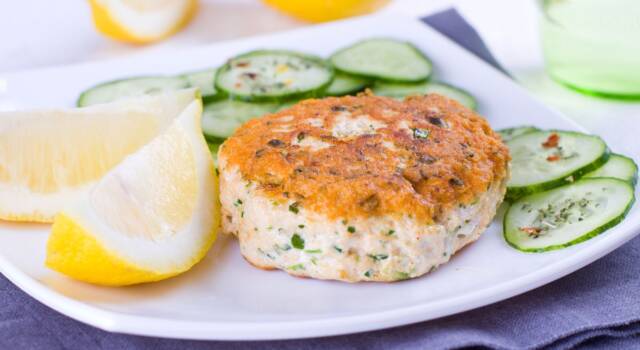Hamburger di salmone: semplice, sano e sfizioso