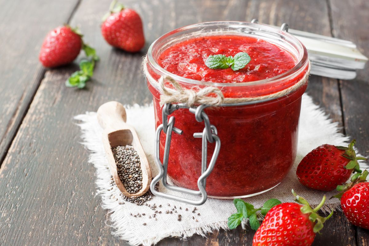 marmellata di fragole con semi di chia