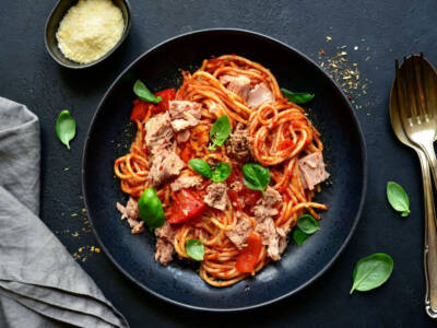 pasta con buzzonaglia di tonno