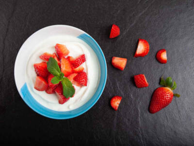 Non sapete cos’è lo skyr? Scopriamo questo imperdibile yogurt islandese