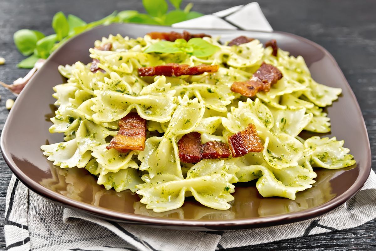 Pasta pesto e pancetta