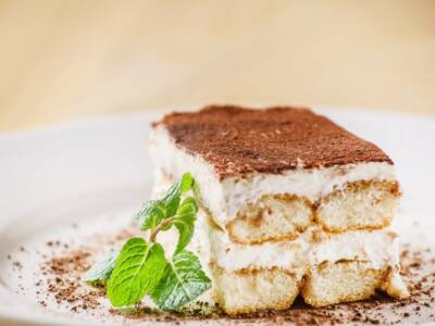 Tiramisù senza mascarpone: se non lo avete ancora assaggiato siete in tempo per rimediare