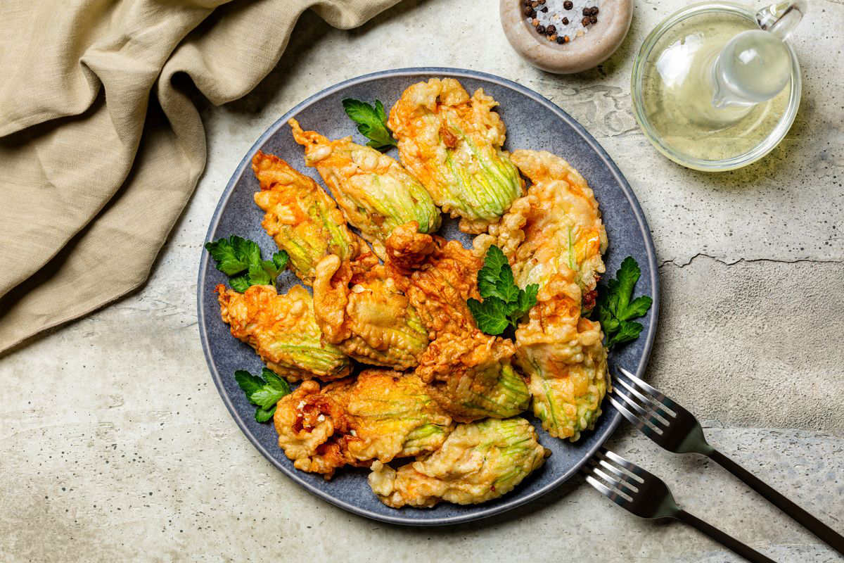 Ligurian stuffed pumpkin flowers