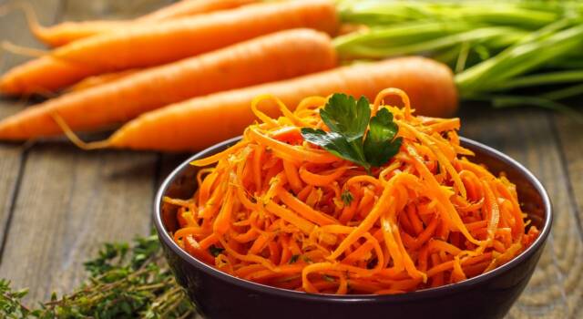 Come preparare degli spaghetti di carote facili e veloci