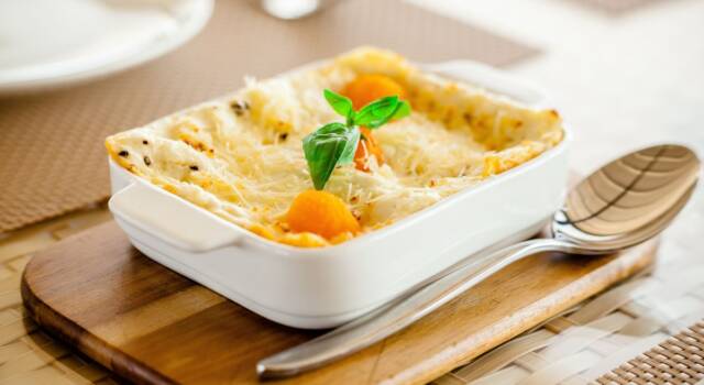 Che buone le lasagne al forno con zucca e salsiccia: ecco come prepararle!